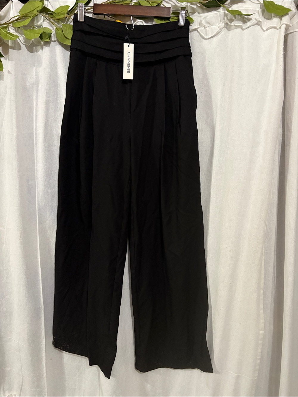 NWT Commense Black High-Waist Wide-Leg Pleated Trousers women’s size Small